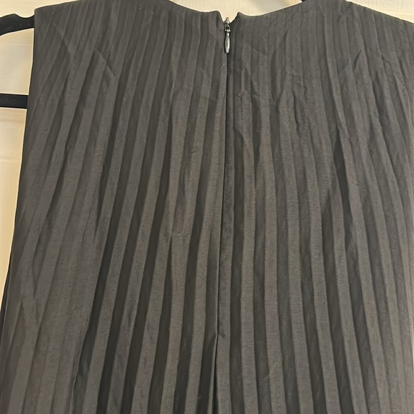 Vince Womens Black Pleated Smocked Midi Dress Sz Small Chic Minimalist Coastal - Picture 8 of 13